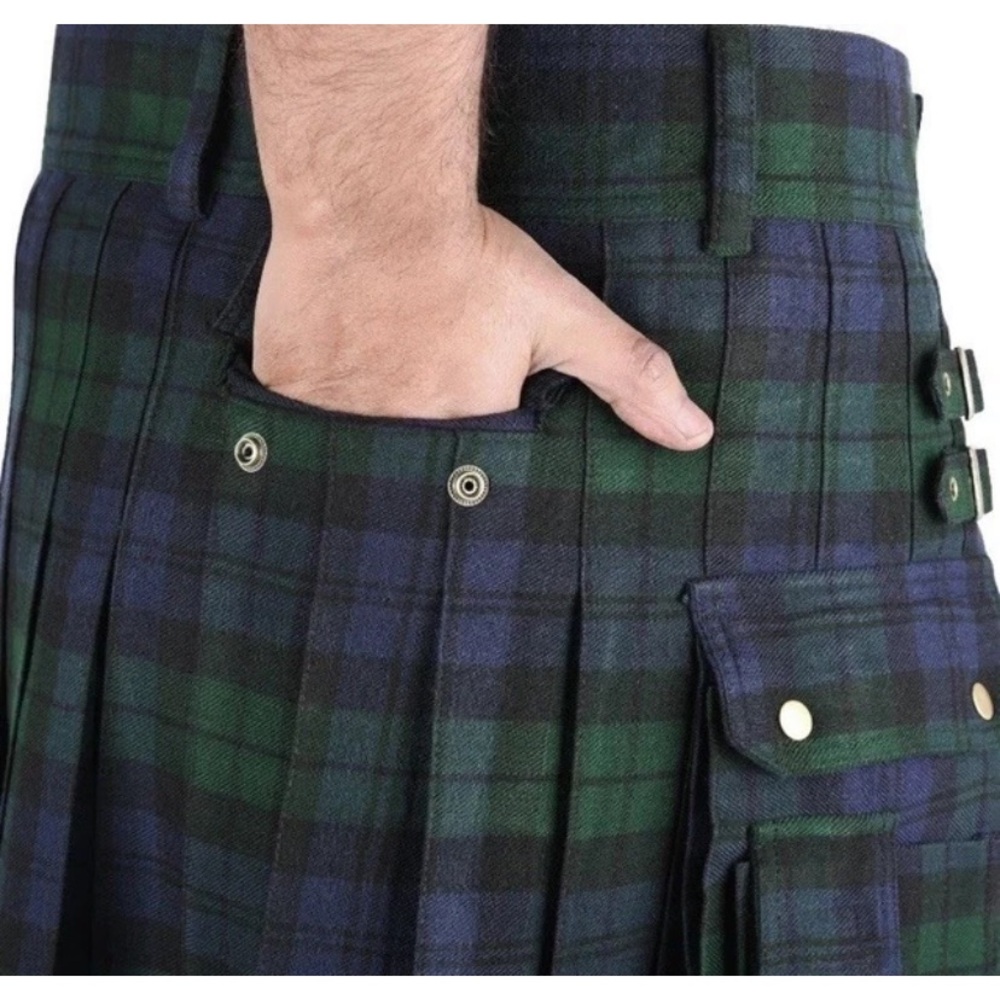 Scottish Kilt Mens 2X Blackwatch Tartan Plaid Highland Buckle Cargo Celtic Punk - Picture 4 of 11